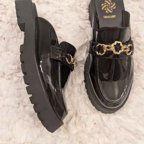 Sam & Libby Black Loafers with Gold Accent - Picture 6 of 6